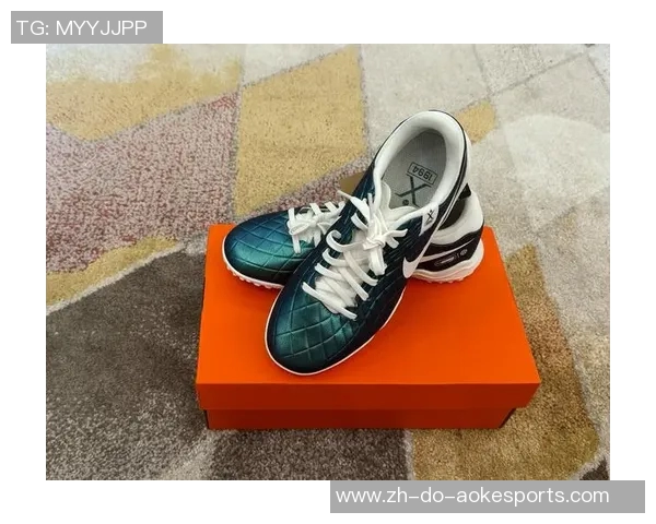 球星是否会赠送足球鞋给粉丝或队友有什么实际案例和内幕揭秘 球星是否会赠送足球鞋给粉丝或队友有什么实际案例和内幕揭秘